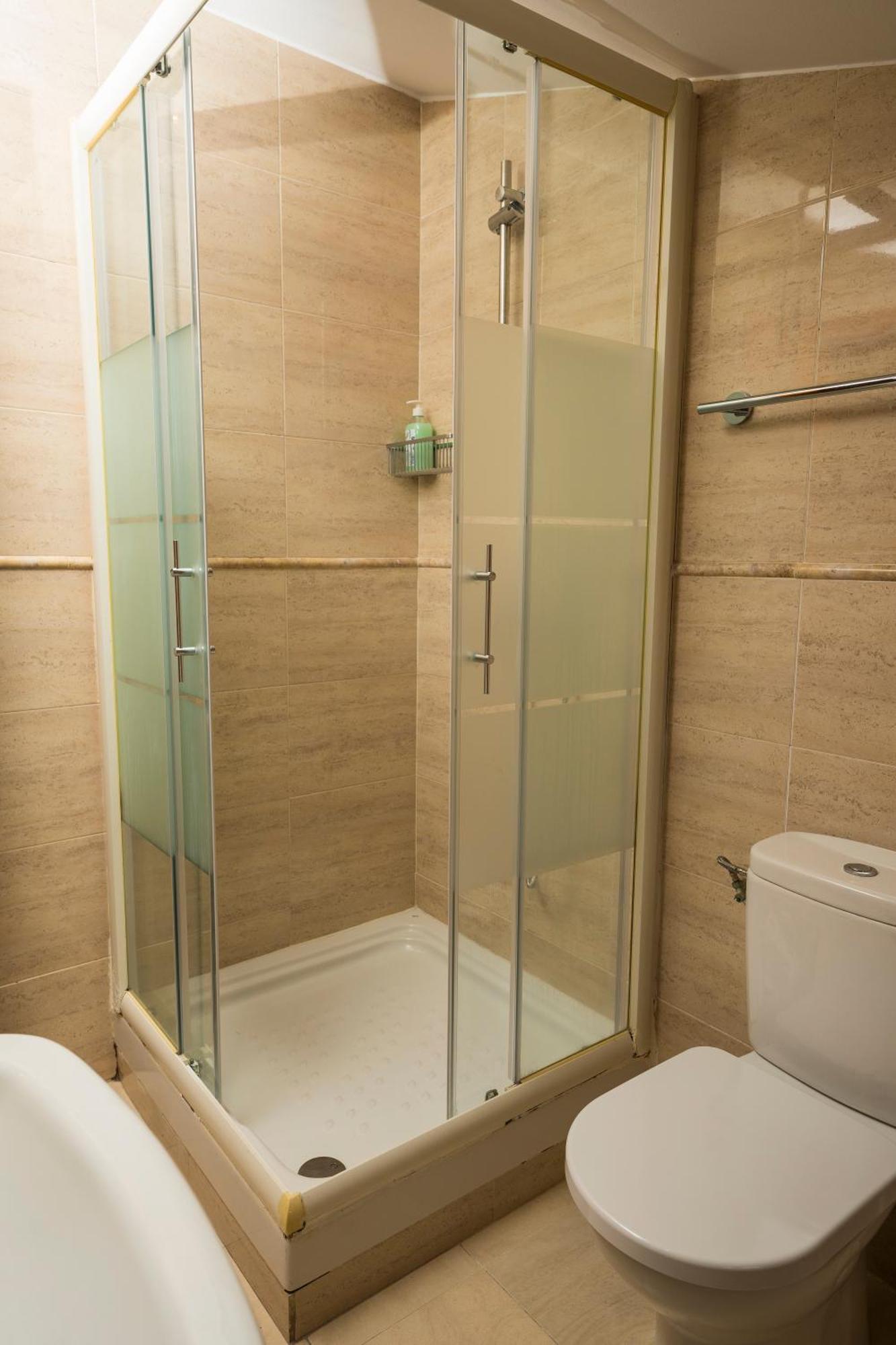Paratene Ostatu Habitaciones Erandio Екстериор снимка