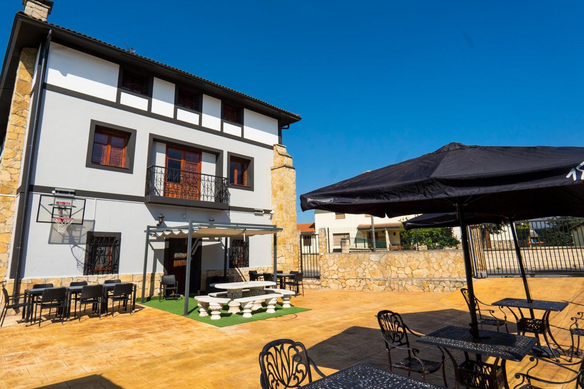 Paratene Ostatu Habitaciones Erandio Екстериор снимка