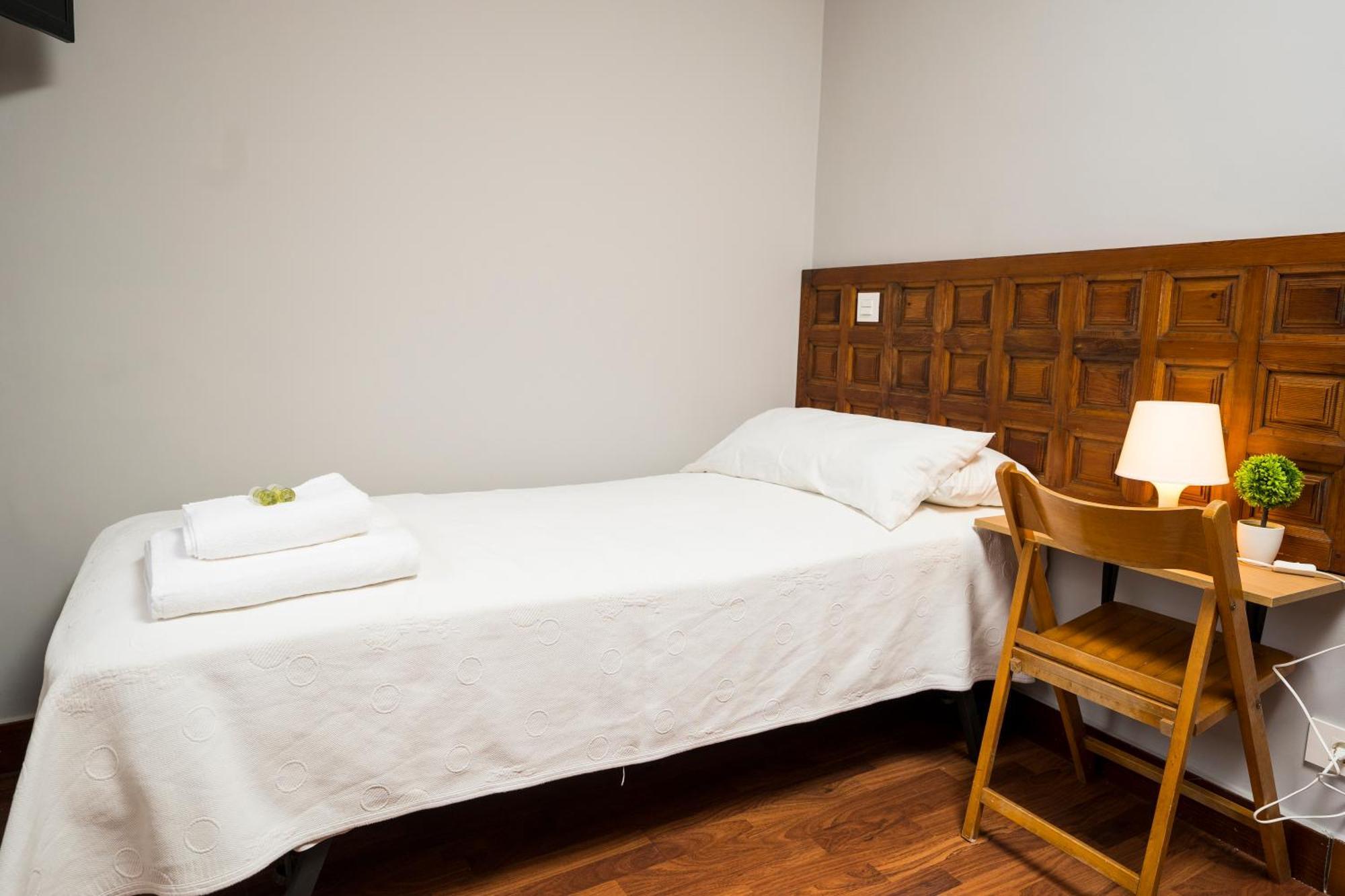Paratene Ostatu Habitaciones Erandio Екстериор снимка