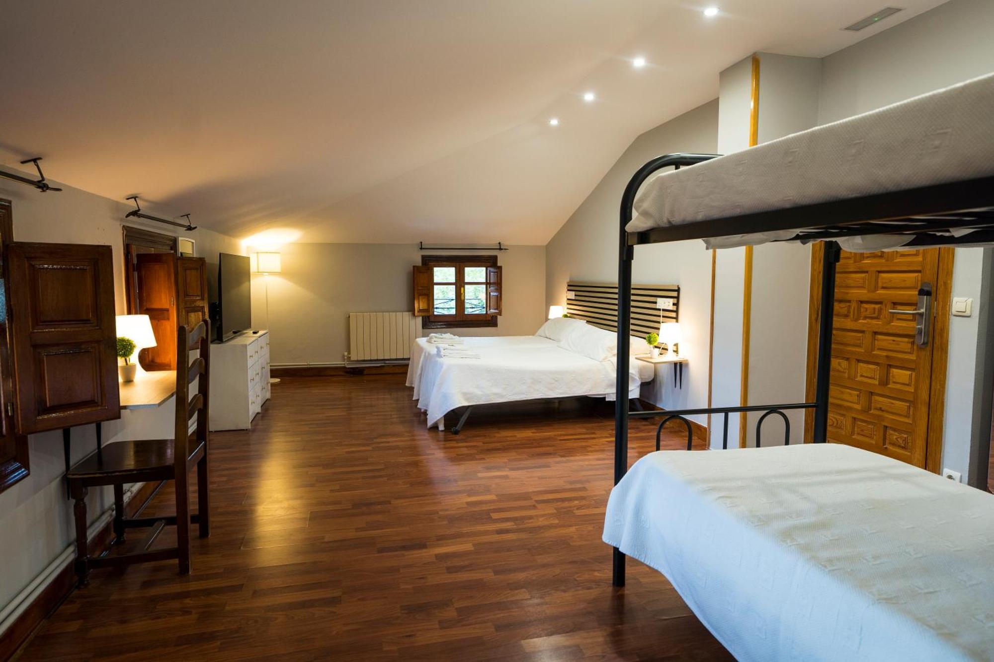 Paratene Ostatu Habitaciones Erandio Екстериор снимка