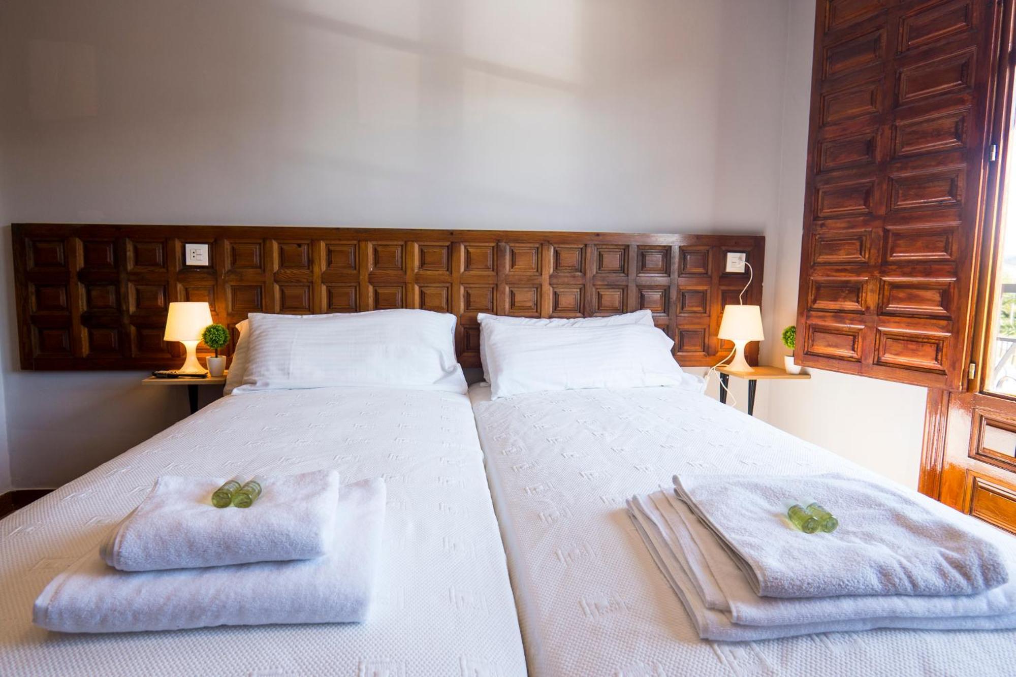 Paratene Ostatu Habitaciones Erandio Екстериор снимка