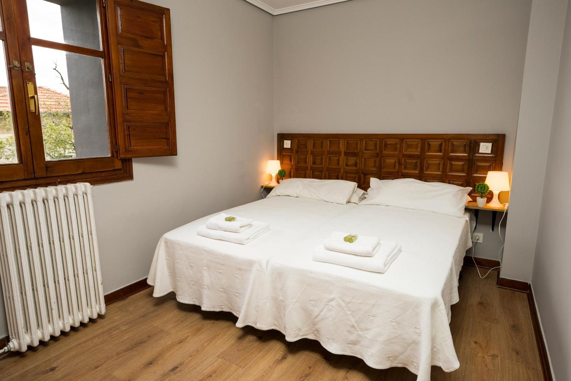 Paratene Ostatu Habitaciones Erandio Екстериор снимка